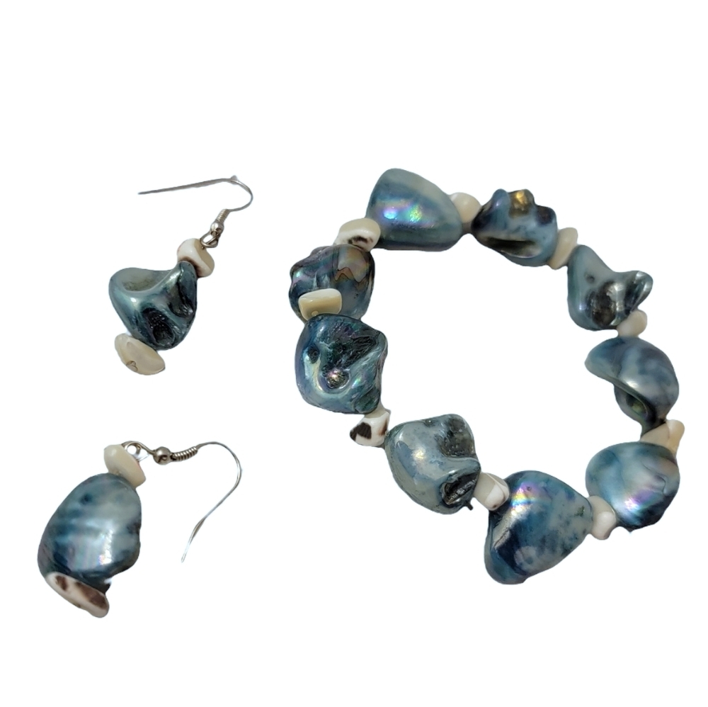 NEW Beachy Boho Blue Iridescent Shimmery Natural Shells Jewelry Set - Picture 1 of 4